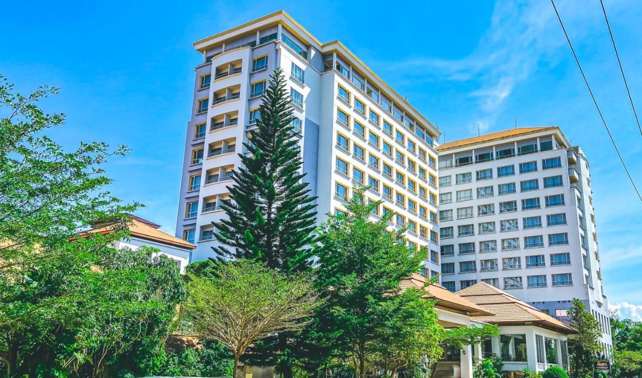 K Park Grand Hotel Sha Plus Certified Сурат-Тхані Екстер'єр фото
