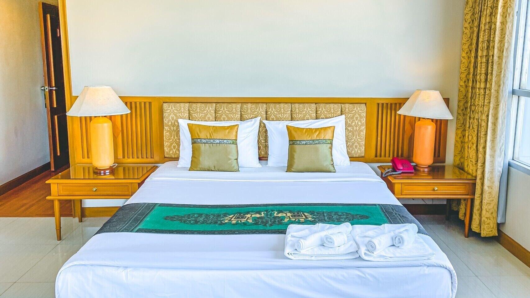 K Park Grand Hotel Sha Plus Certified Сурат-Тхані Екстер'єр фото
