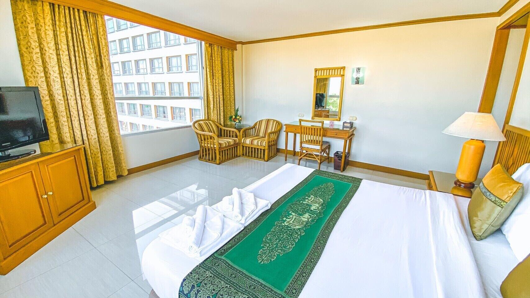 K Park Grand Hotel Sha Plus Certified Сурат-Тхані Екстер'єр фото